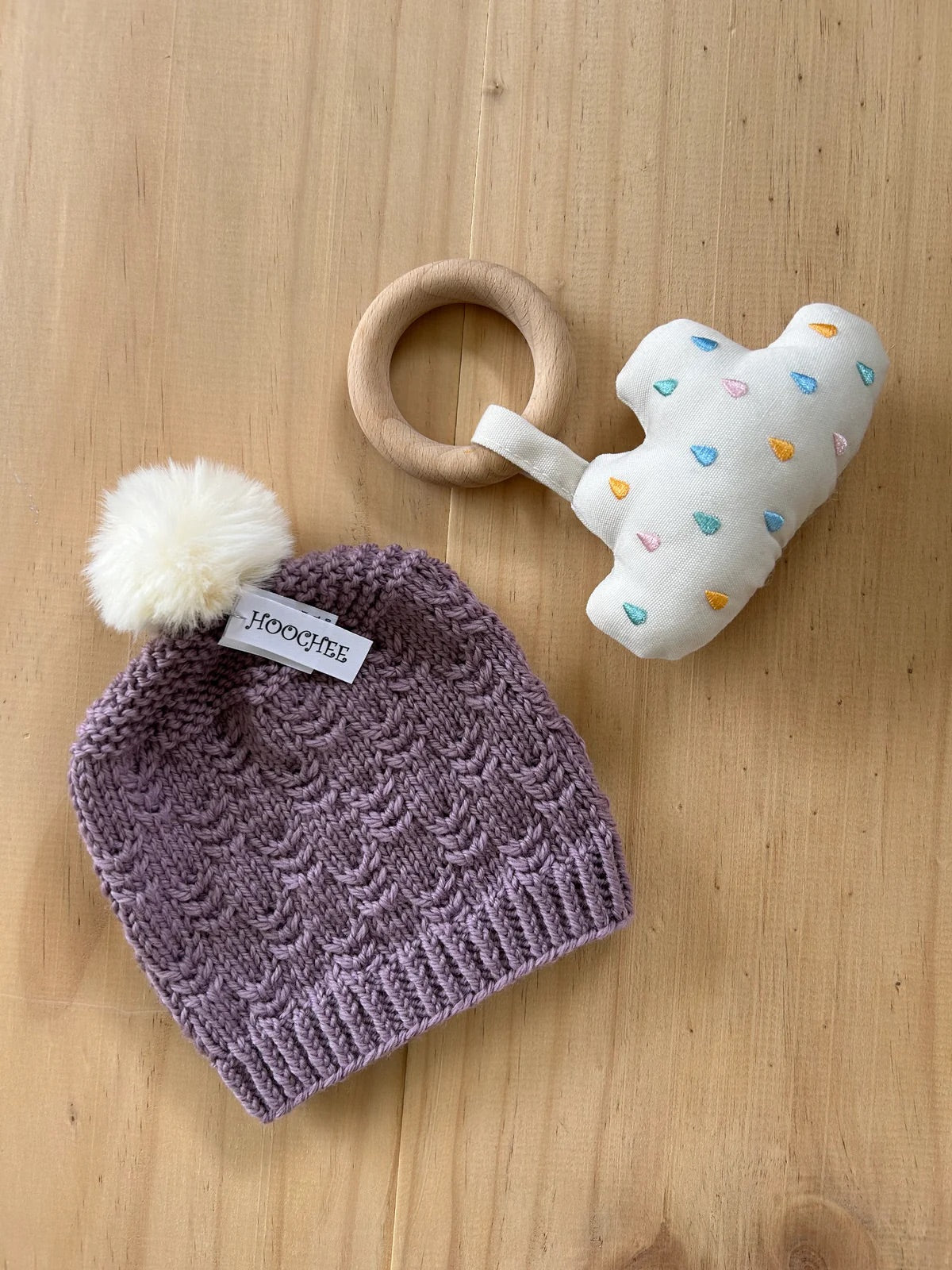 BUBS BEANIES & BOOTS - 0-6 MONTHS