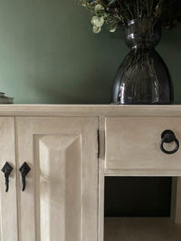 SIDEBOARD