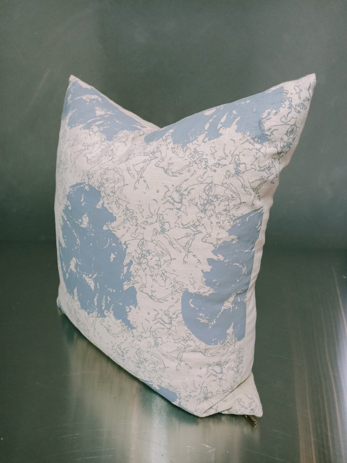 LIGHT BLUE ABSTRACT PATTERNED CUSHION